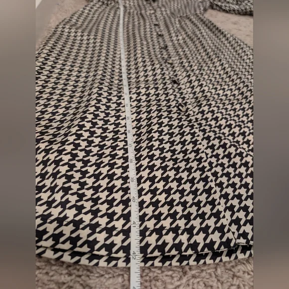 Vintage RARE BCBG Paris Silk Satin Houndstooth Shirt Dress Size 6 - Picture 16 of 16